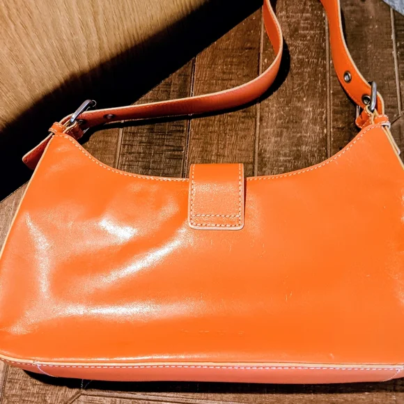 Hype Orange Leather Shoulder Bag - Picture 4 of 9